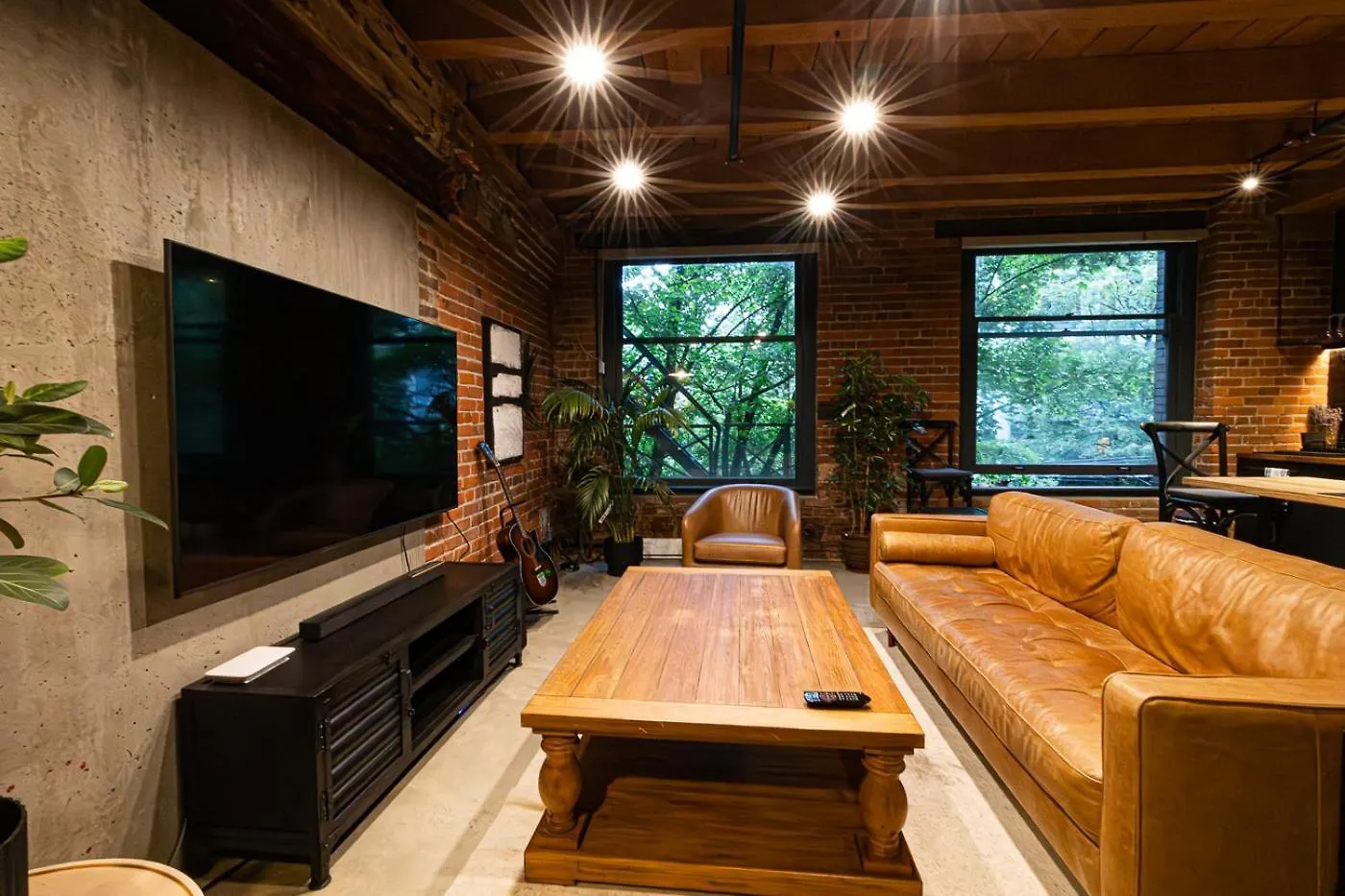 Stylish Industrial Loft - Historic Gastown Apartment Vancouver 0*,